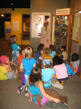 me bonnet history camp